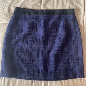 Lightly used Banana Republic textured skirt. Size 8.  In great condition.